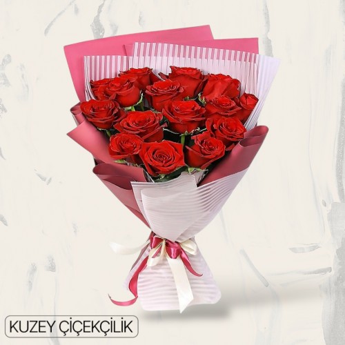 15 Kırmızı Gül Buketi