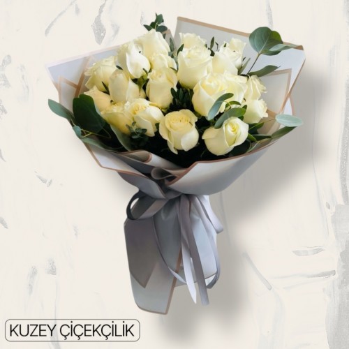 17 Beyaz Gül Buketi