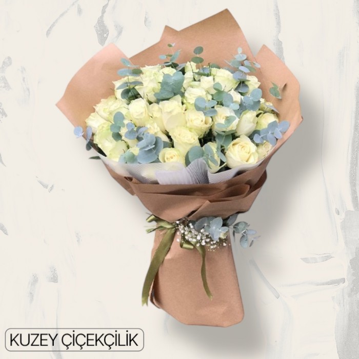 35 Beyaz Gül Buketi