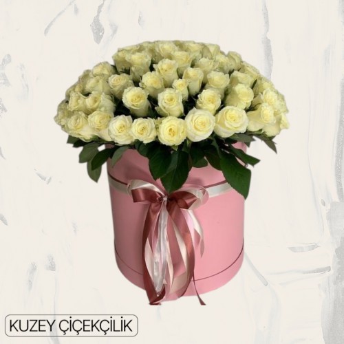 Kutuda 101 Beyaz Gül