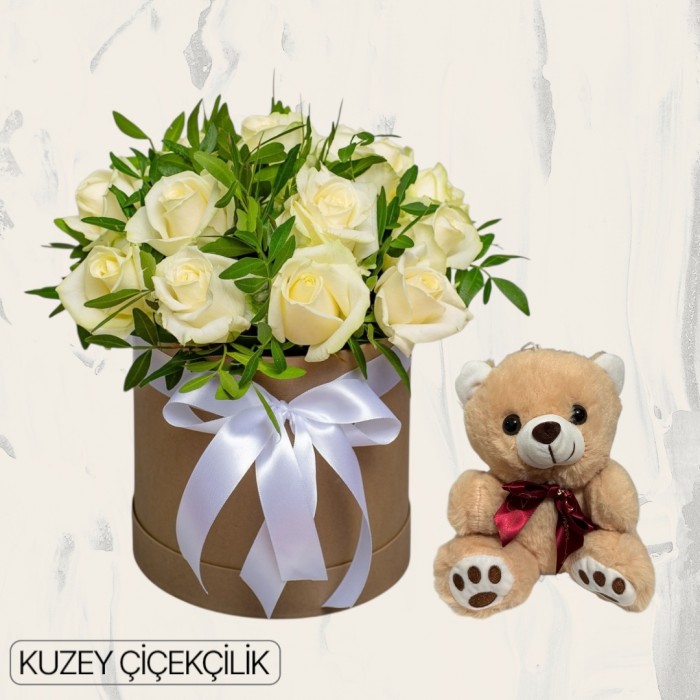 Kutuda 17 Beyaz Gül Ayıcık