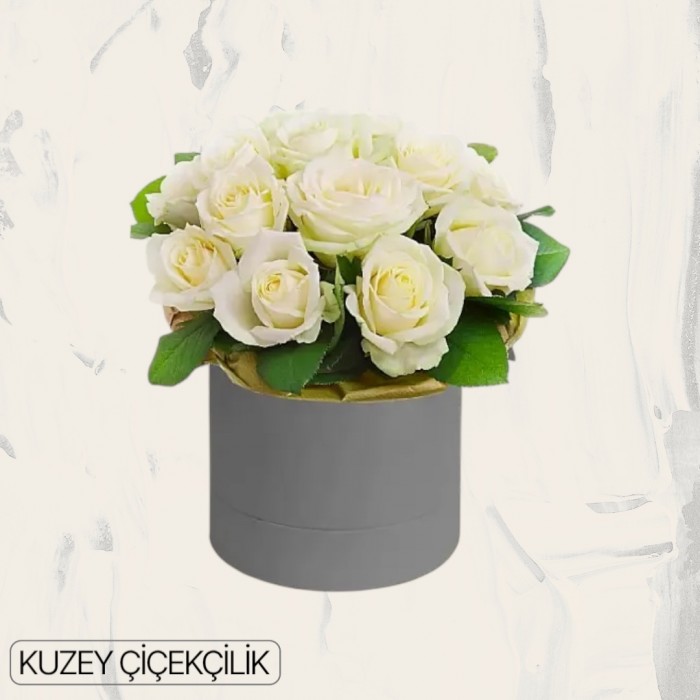 Kutuda 15 Beyaz Gül