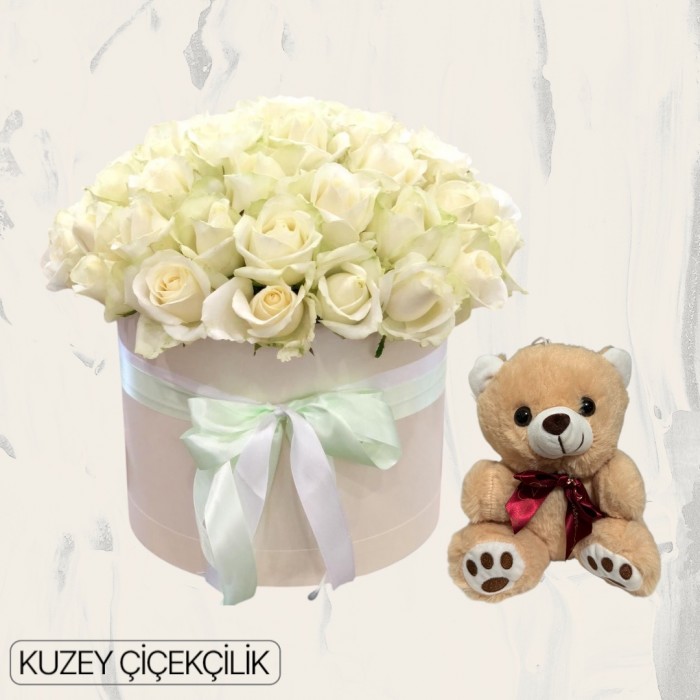 Kutuda 41 Beyaz Gül Ayıcık