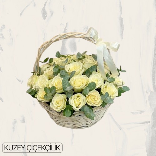 Sepette 33 Beyaz Gül 