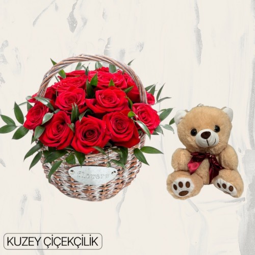 Sepette 15 Kırmızı Gül Ayıcık