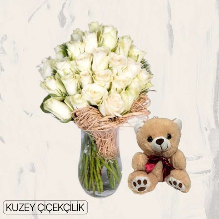 Vazoda 23 Beyaz Gül Ayıcık