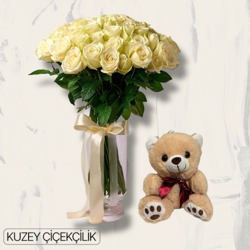 Vazoda 33 Beyaz Gül Ayıcık