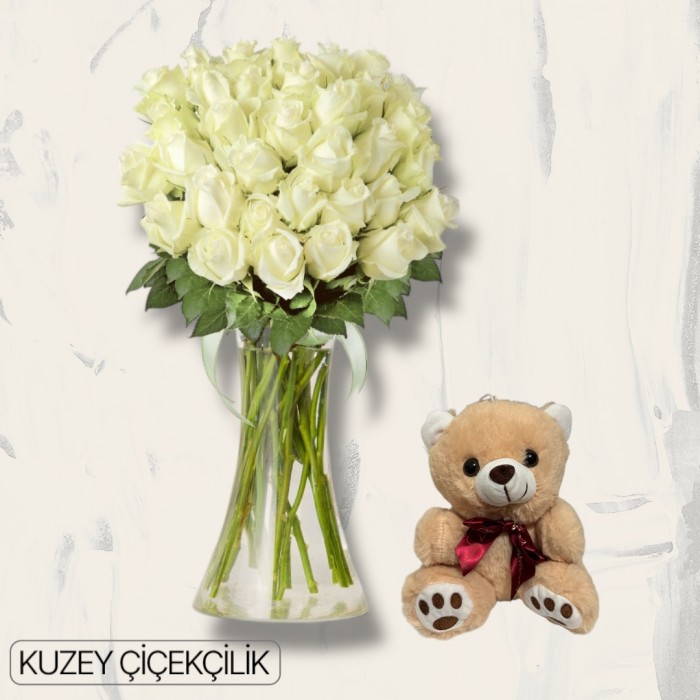 Vazoda 41 Beyaz Gül Ayıcık