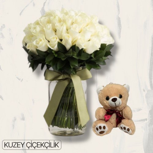 Vazoda 51 Beyaz Gül Ayıcık