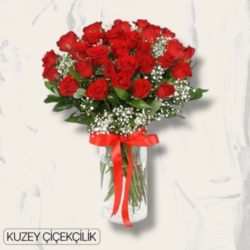 Vazoda 29 Kırmızı Gül