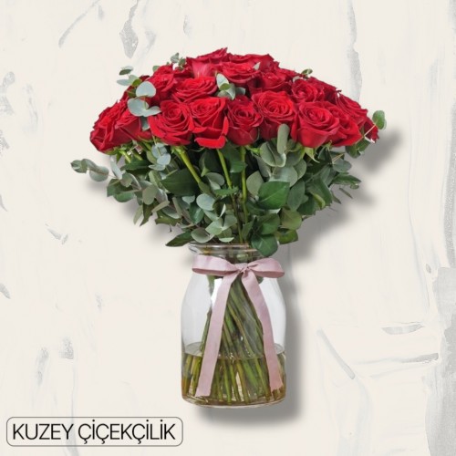 Vazoda 41 Kırmızı Gül 