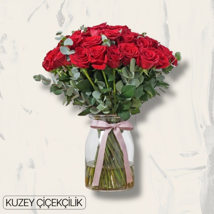 Vazoda 41 Kırmızı Gül